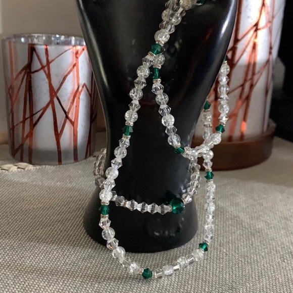 Clear Glass and Green Beaded Necklace Set - Picture 6 of 9